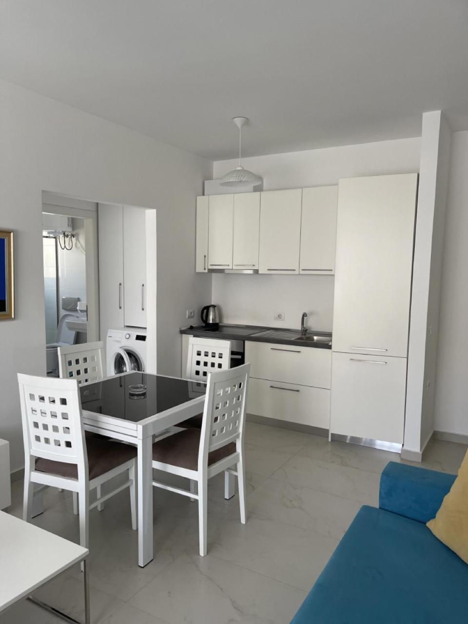 Apt Sarandë Buitenkant foto