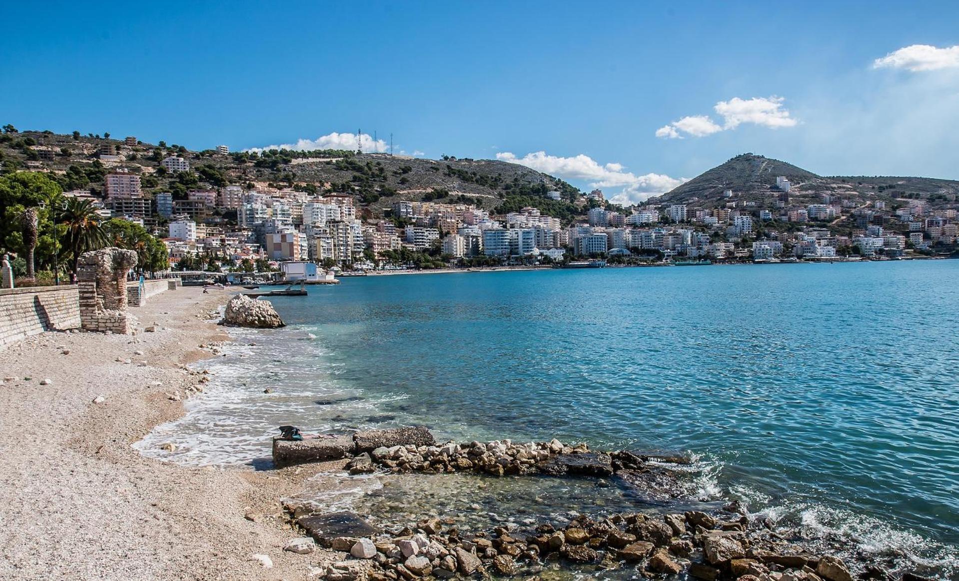 Apt Sarandë Buitenkant foto