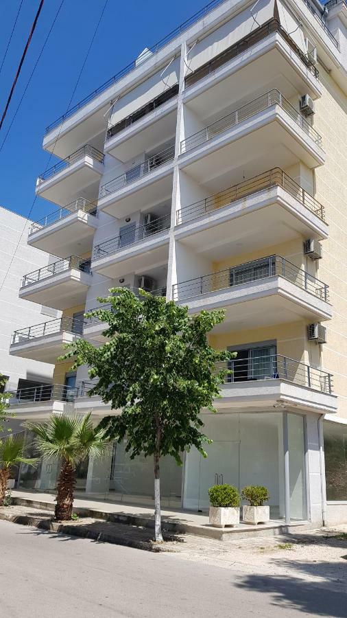 Apt Sarandë Buitenkant foto