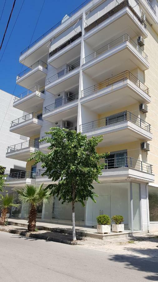 Apt Sarandë Buitenkant foto